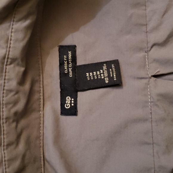 Gap button up - Picture 2 of 4